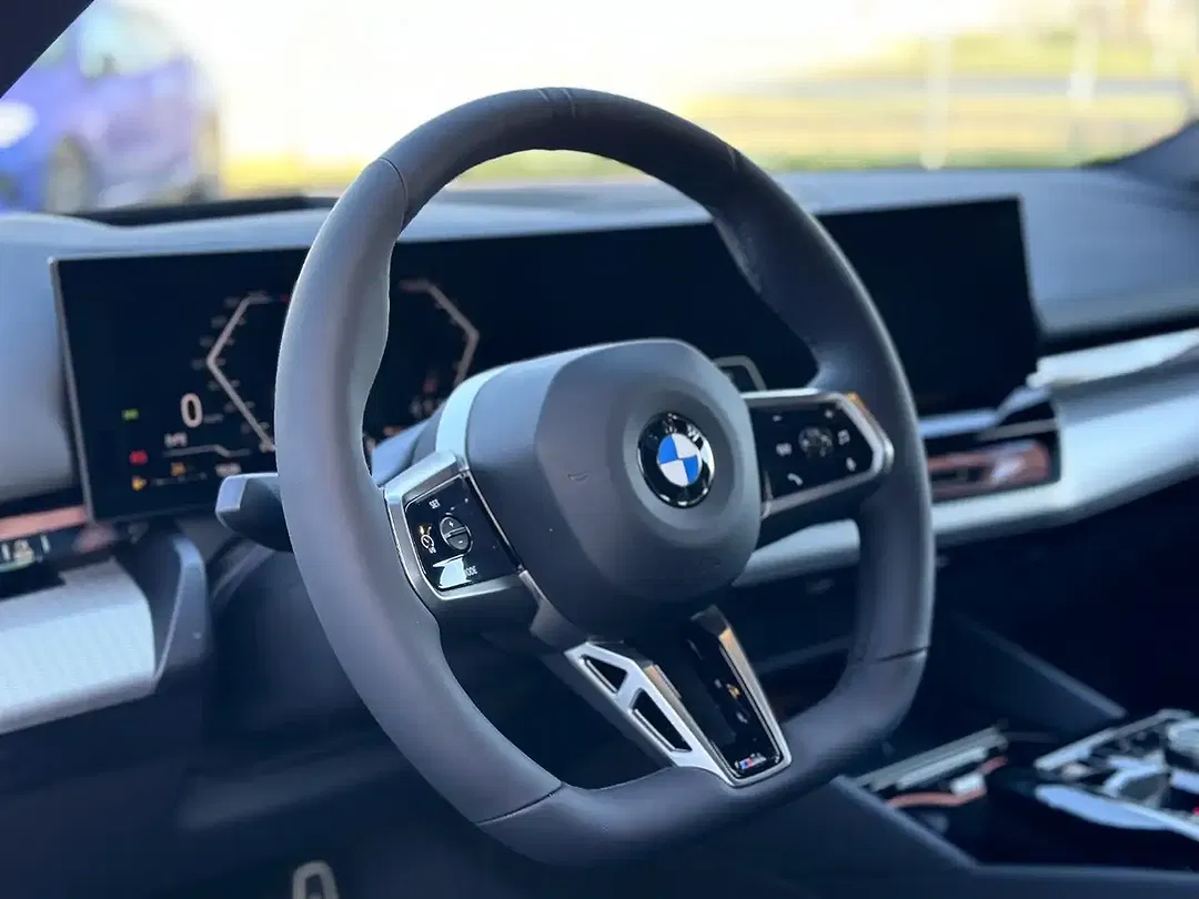 BMW 520 - Thumbnail 8