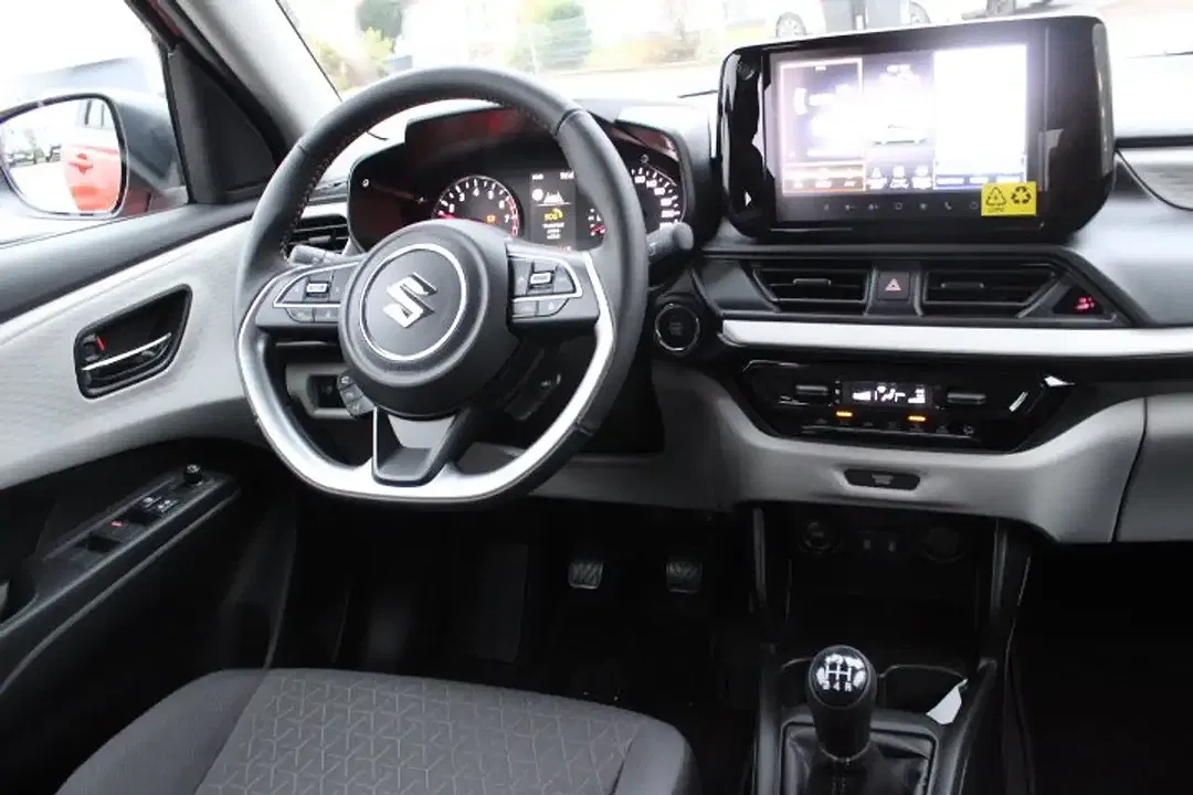 Suzuki Swift - Thumbnail 10