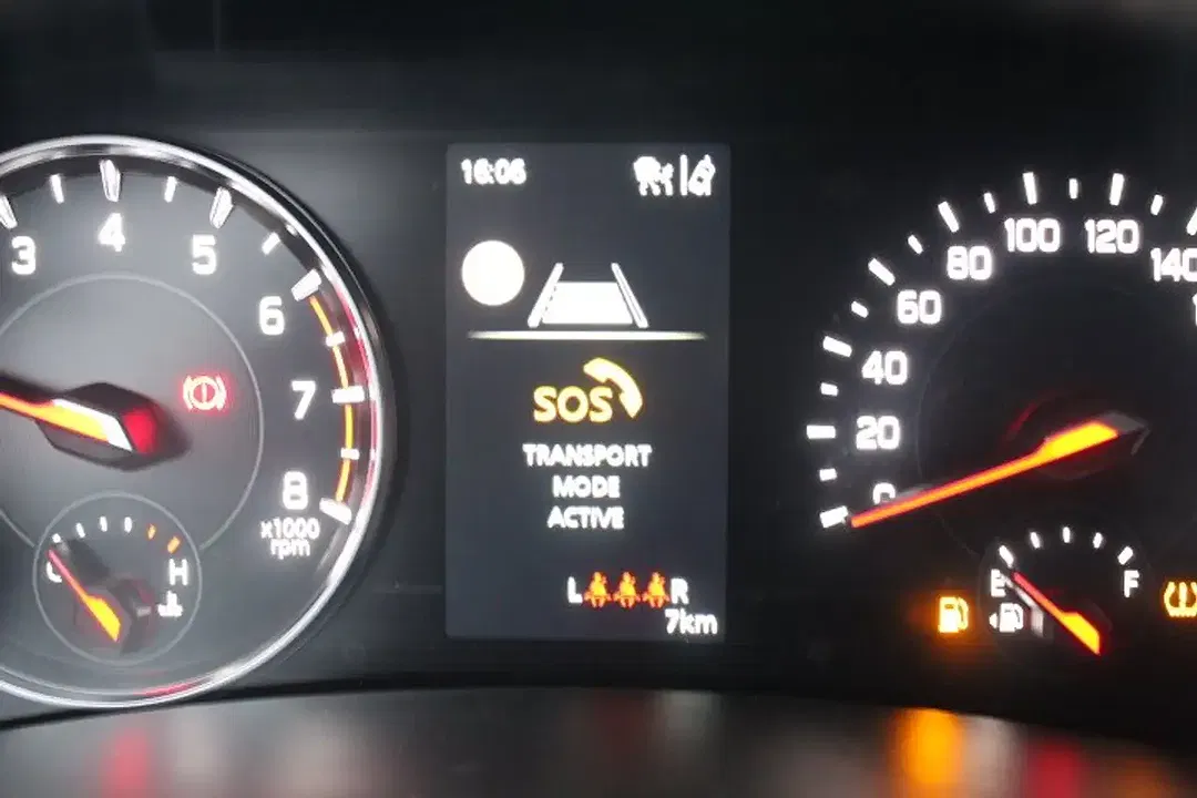 Suzuki Swift - Thumbnail 14