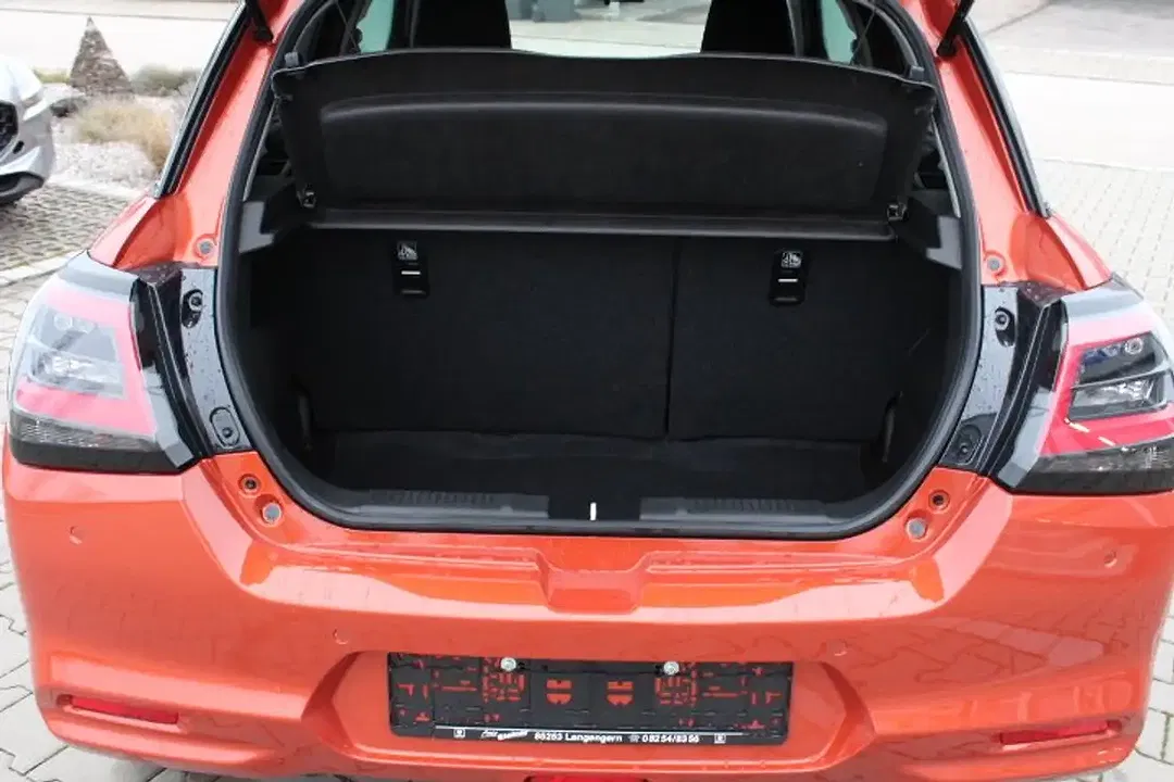 Suzuki Swift - Thumbnail 7