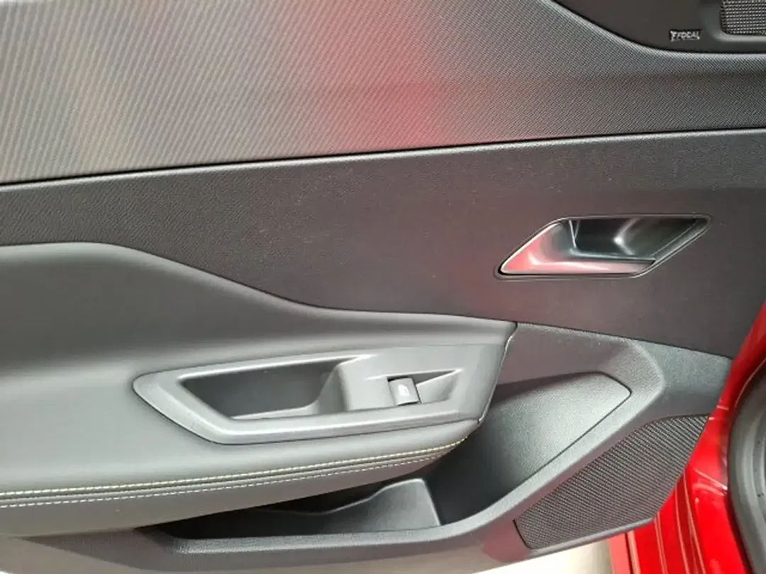 Peugeot 308 - Thumbnail 14