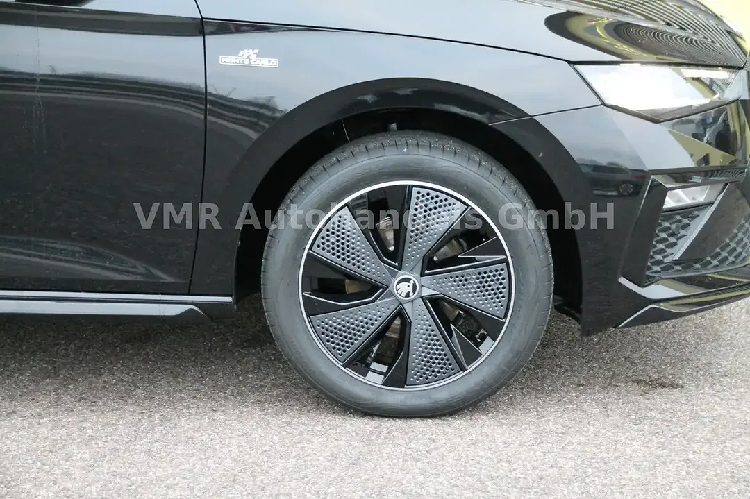 Skoda Scala - Thumbnail 8