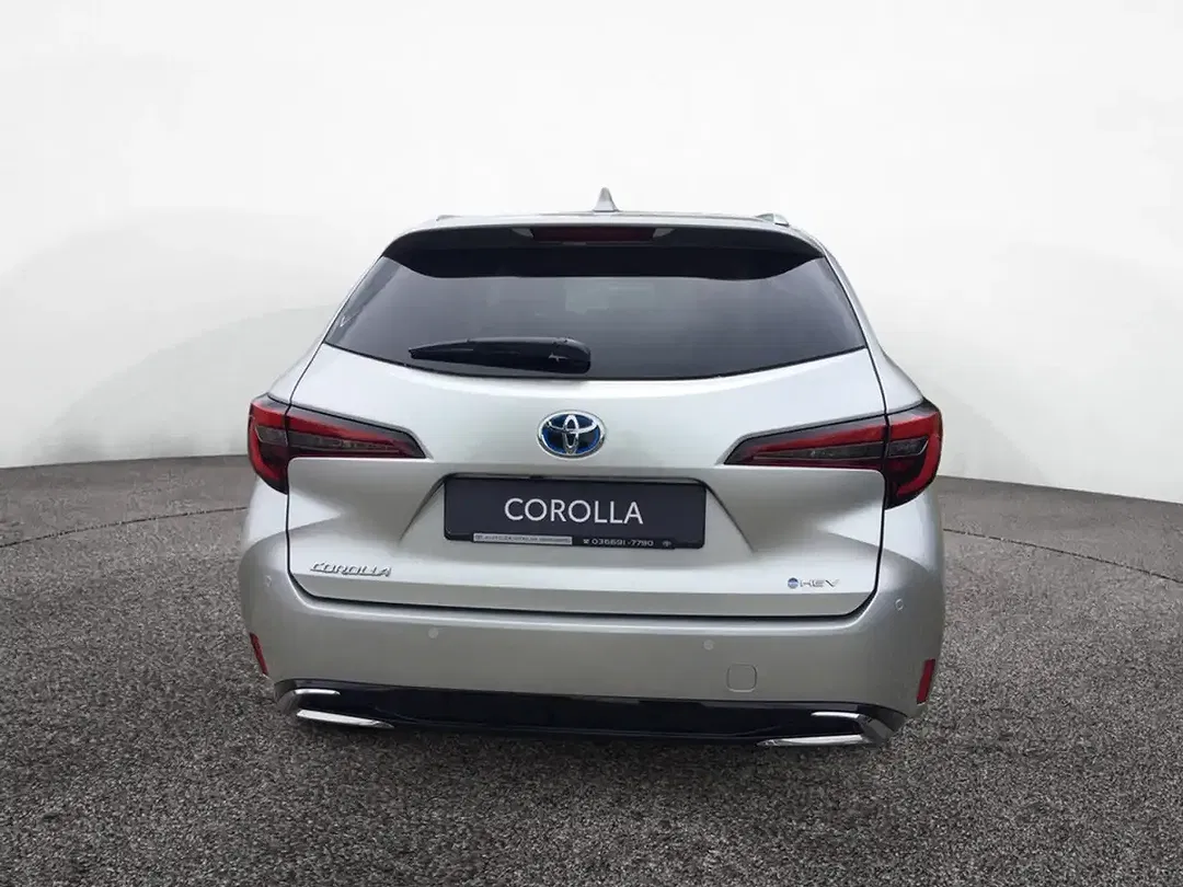 Toyota Corolla - Thumbnail 5