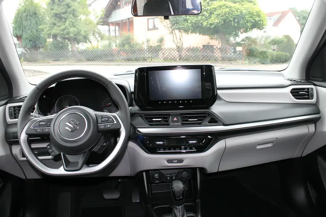 Suzuki Swift - Thumbnail 6