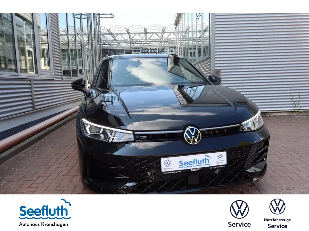 Volkswagen Passat Variant - Thumbnail 1