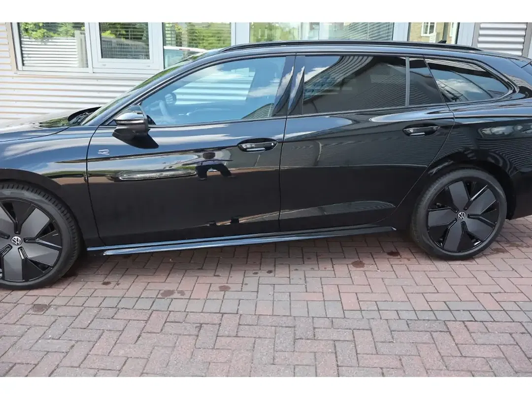 Volkswagen Passat Variant - Thumbnail 13