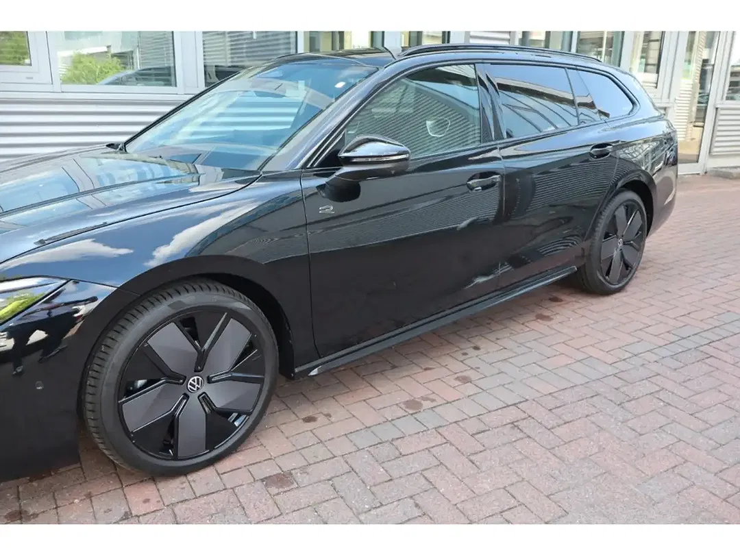 Volkswagen Passat Variant - Thumbnail 14