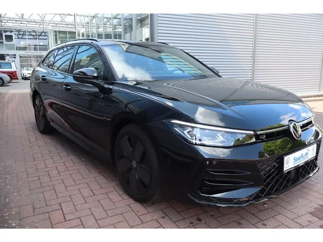Volkswagen Passat Variant - Thumbnail 2