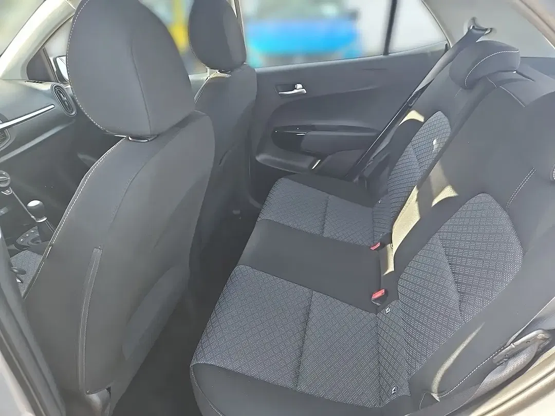 Kia Picanto - Thumbnail 7