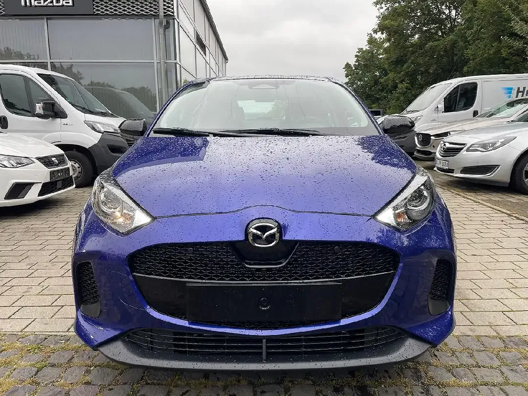 Mazda 2 - Thumbnail 2