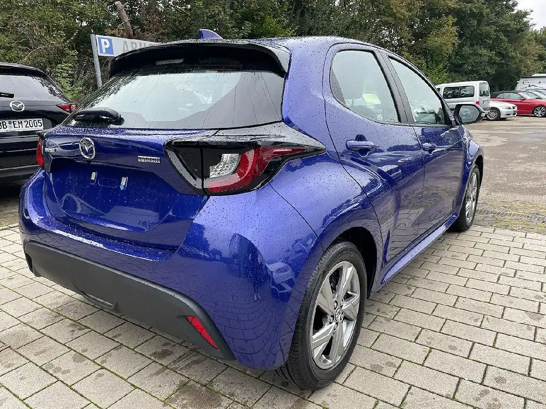 Mazda 2 - Thumbnail 5