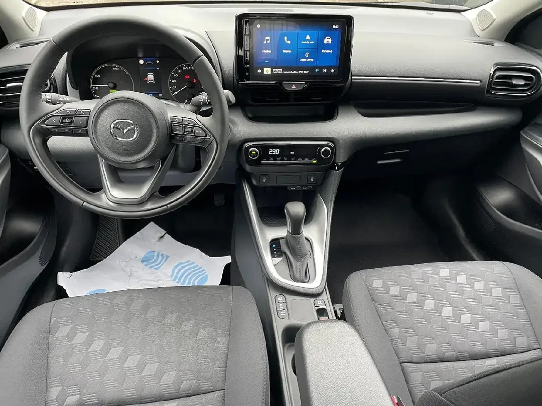 Mazda 2 - Thumbnail 8