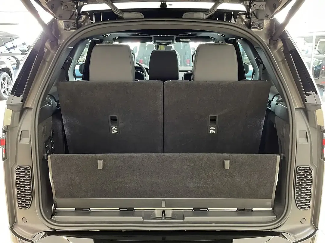 Land Rover Discovery - Thumbnail 23