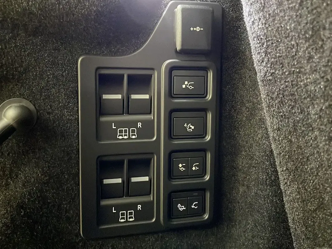 Land Rover Discovery - Thumbnail 27
