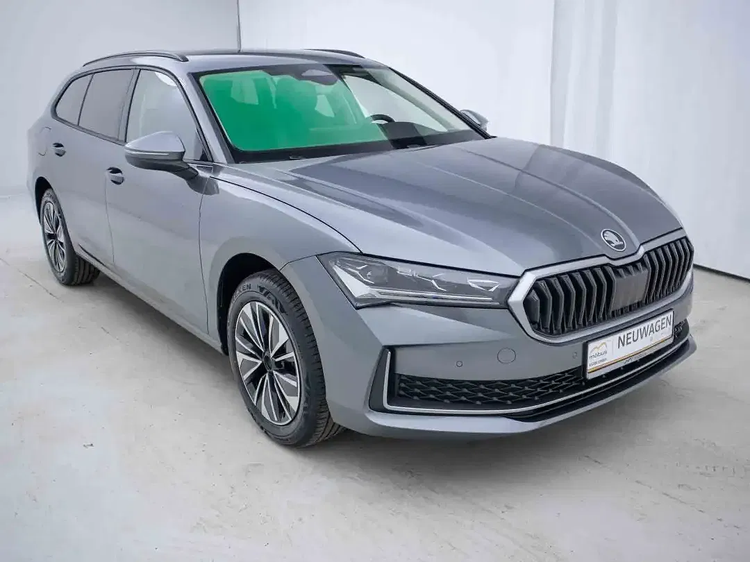 Skoda Superb - Thumbnail 3