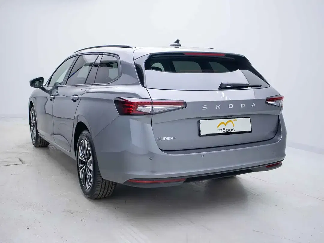 Skoda Superb - Thumbnail 5