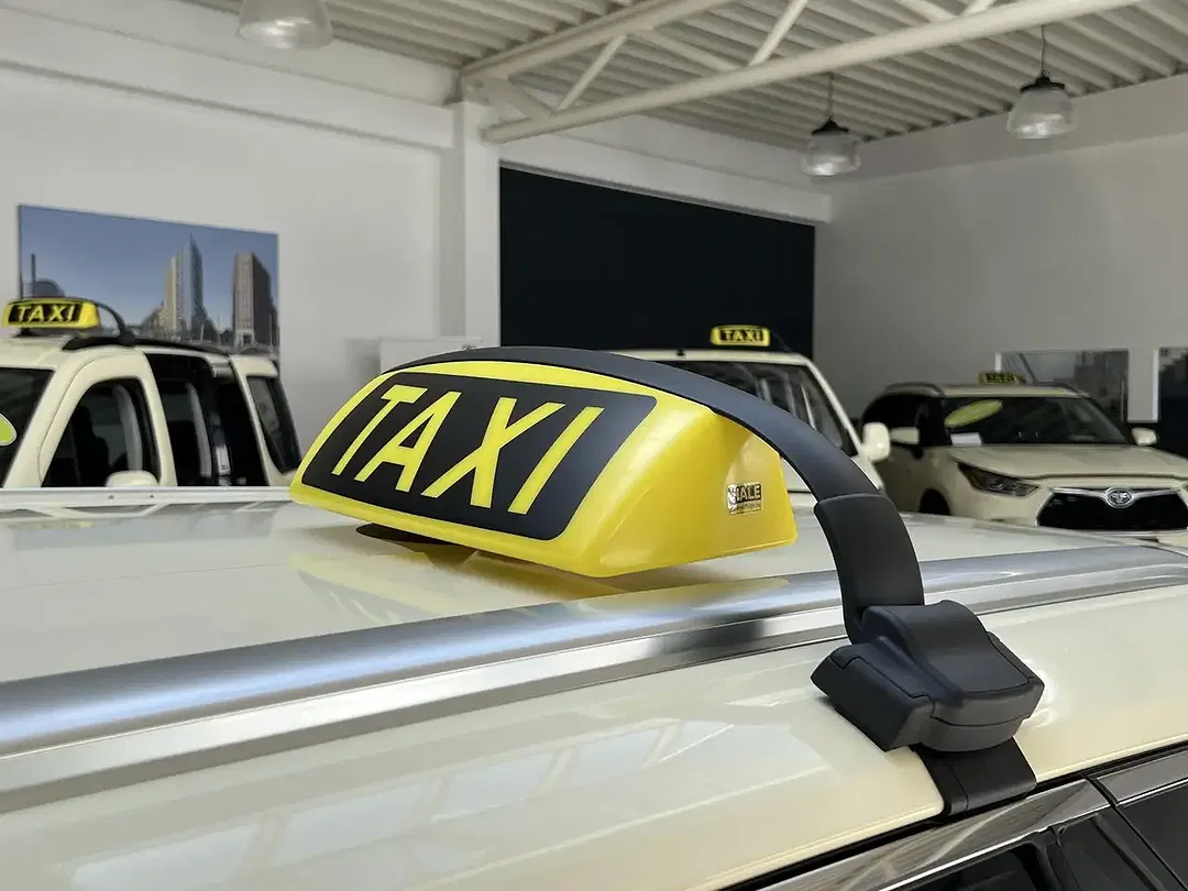 Toyota Corolla - Thumbnail 3