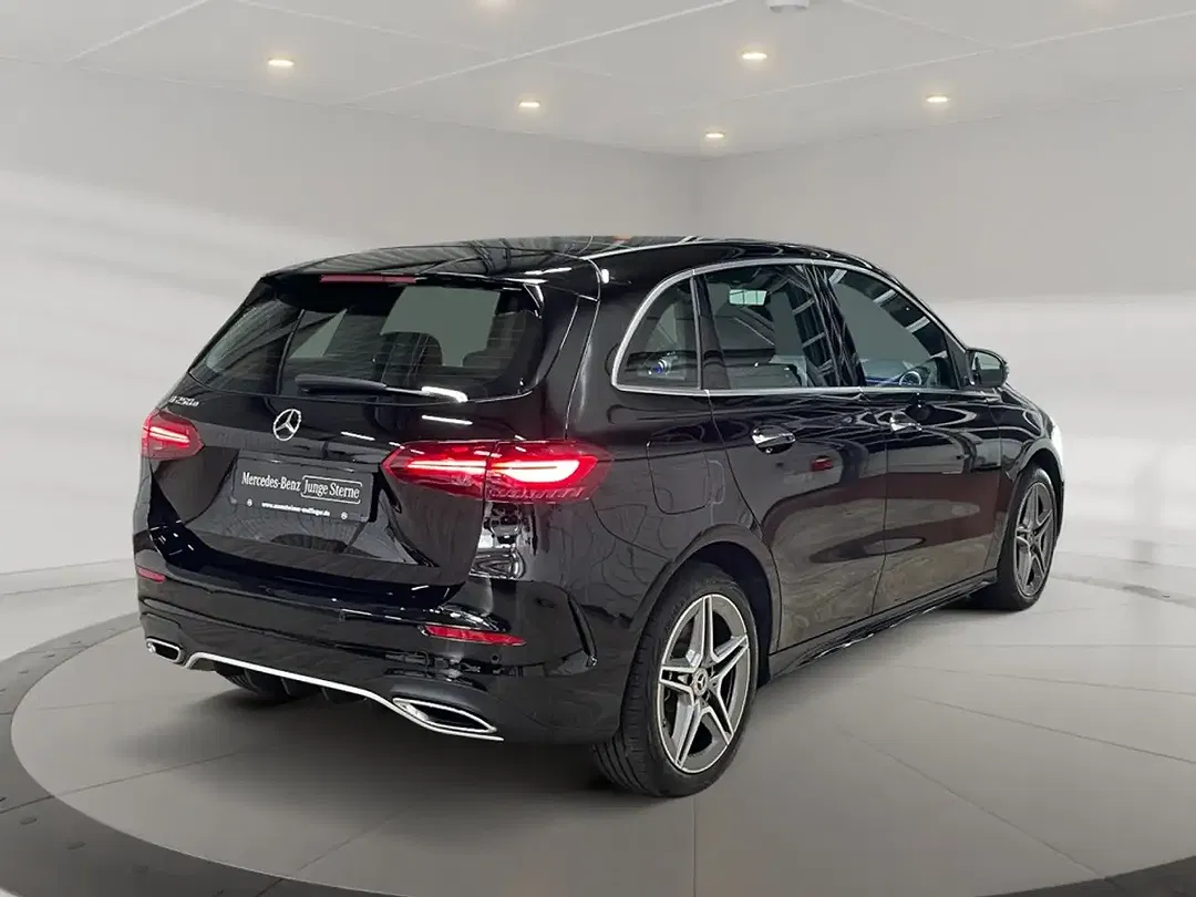 Mercedes-Benz B 250 - Thumbnail 2