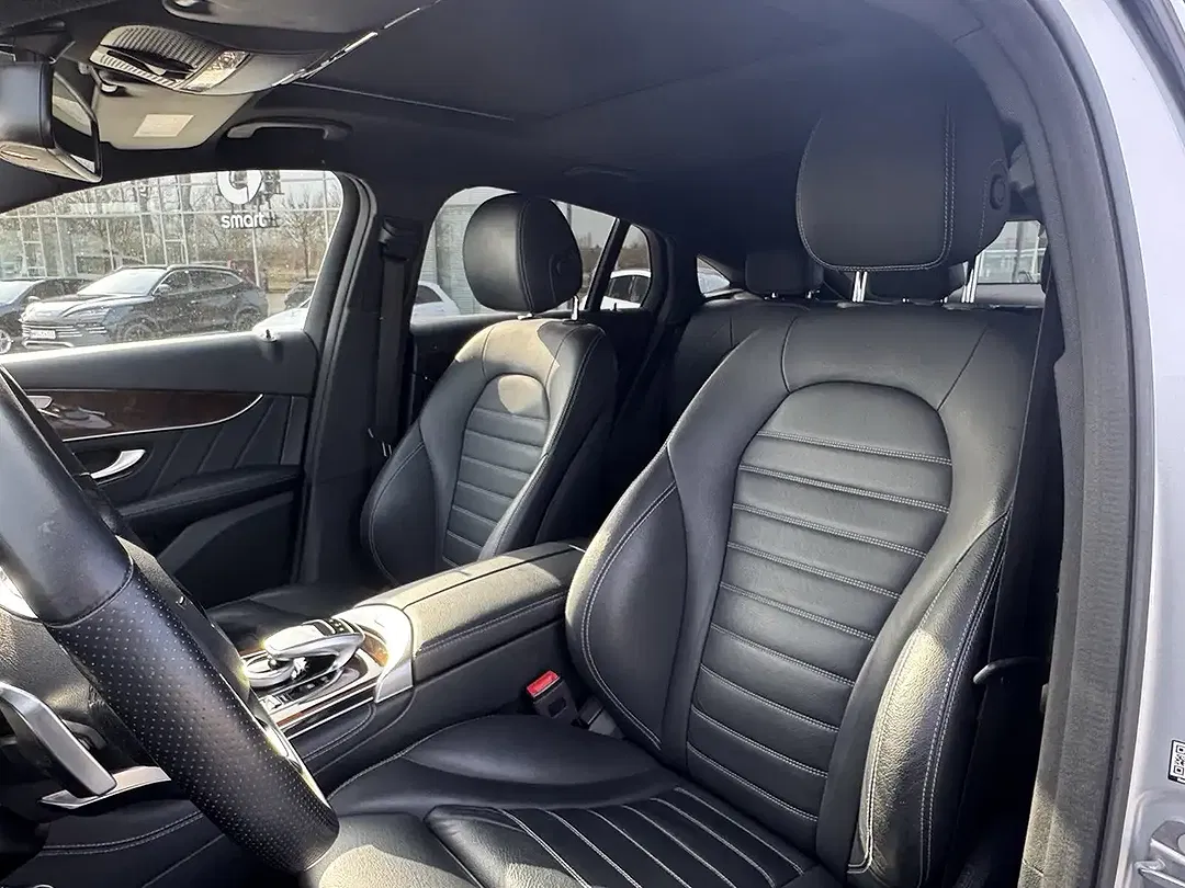 Mercedes-Benz GLC 250 - Thumbnail 9