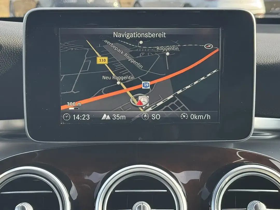 Mercedes-Benz GLC 250 - Thumbnail 15