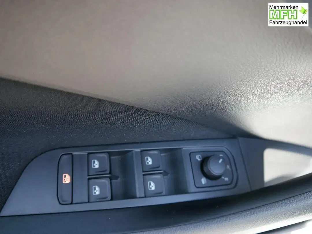 Skoda Kamiq - Thumbnail 9