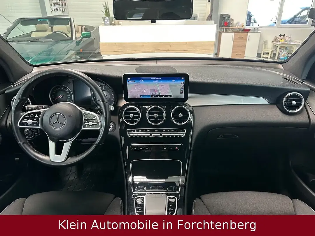 Mercedes-Benz GLC 300 - Thumbnail 10