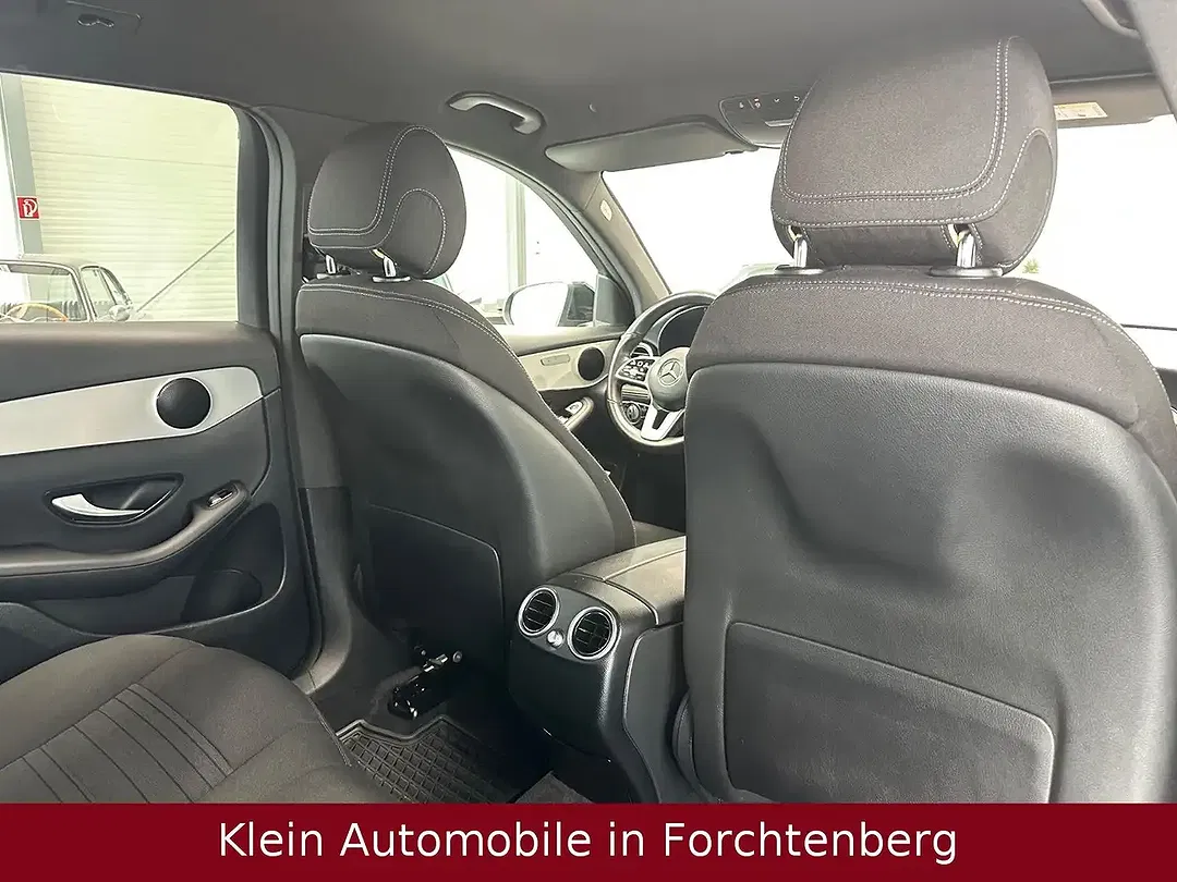 Mercedes-Benz GLC 300 - Thumbnail 12