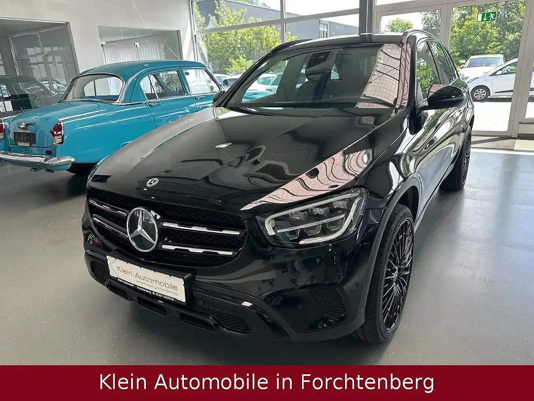 Mercedes-Benz GLC 300 - Thumbnail 3