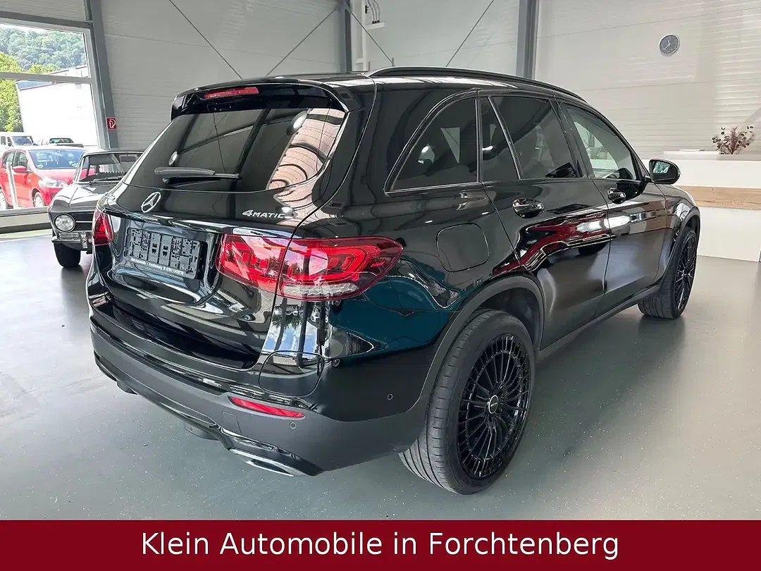 Mercedes-Benz GLC 300 - Thumbnail 7