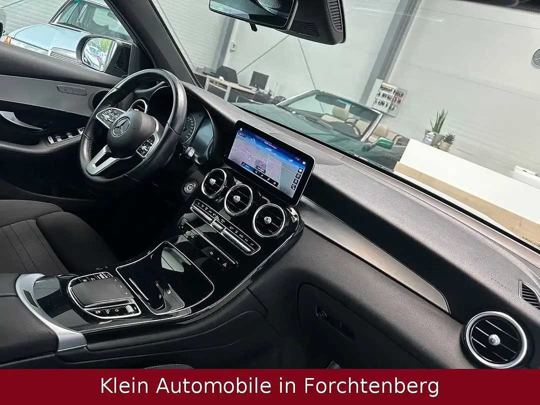 Mercedes-Benz GLC 300 - Thumbnail 8