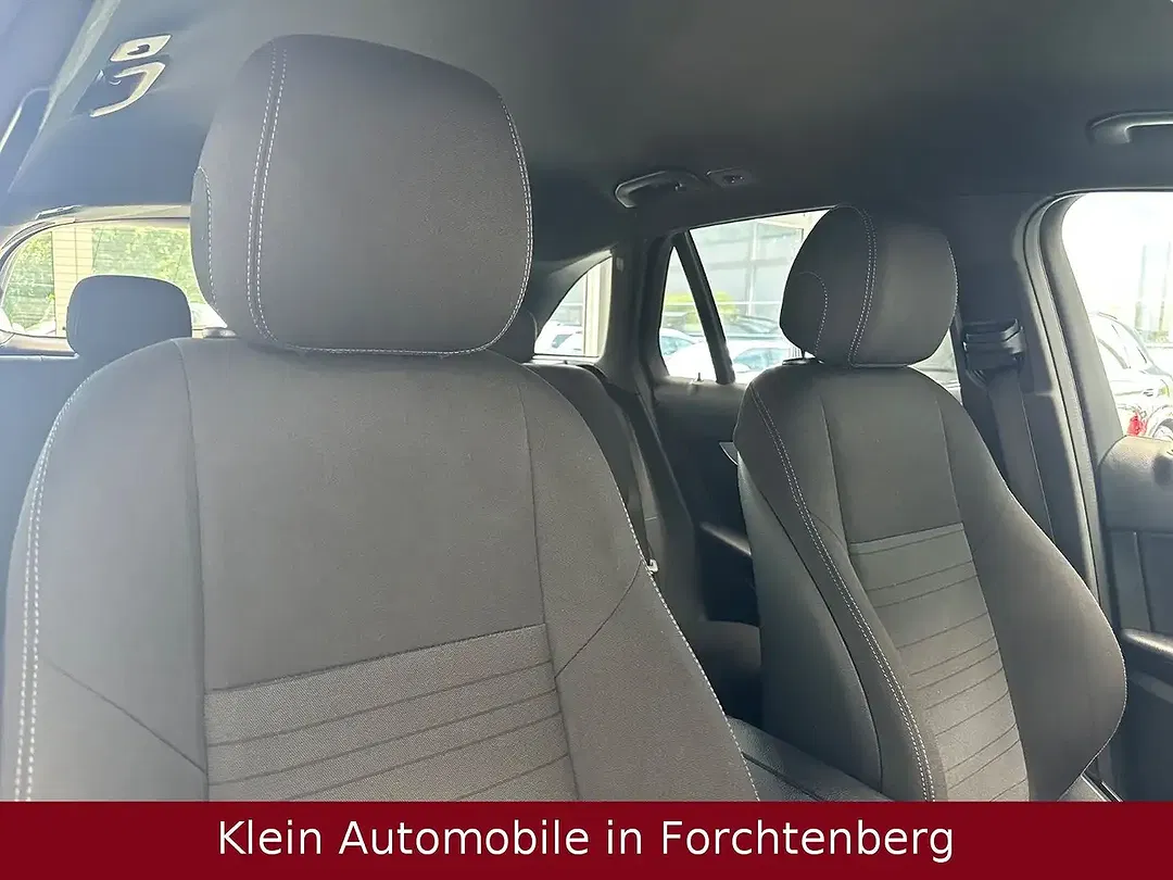 Mercedes-Benz GLC 300 - Thumbnail 9
