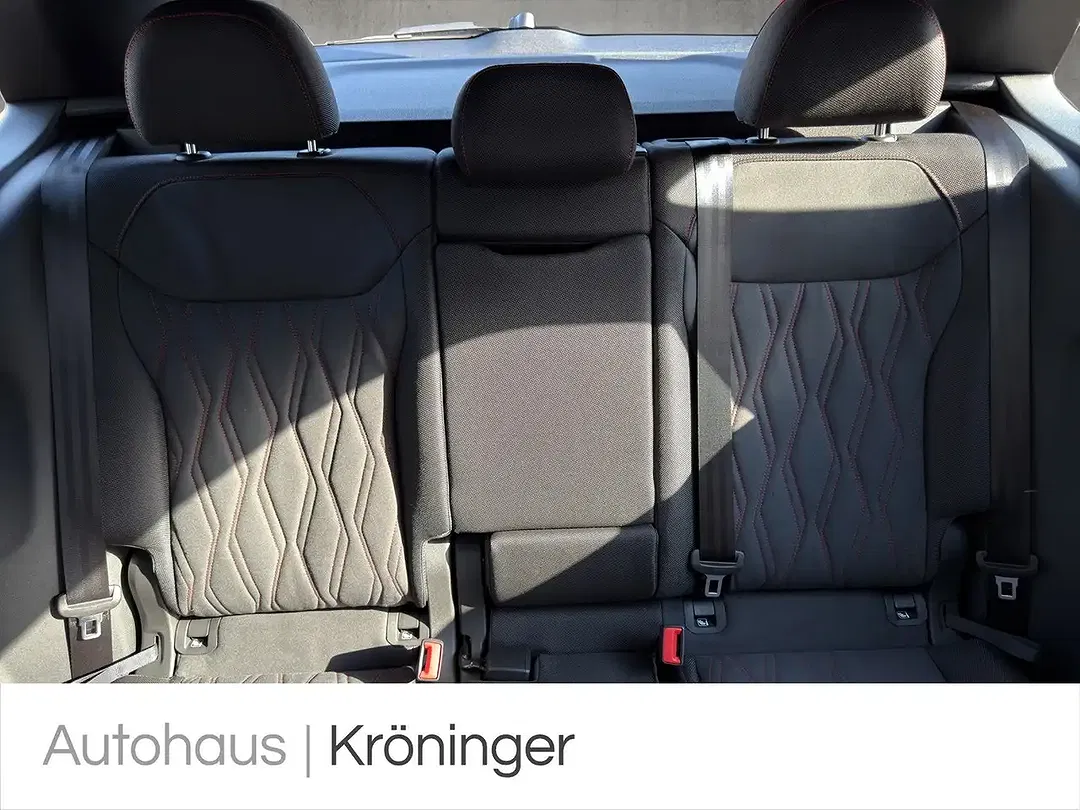 Audi Q3 - Thumbnail 10