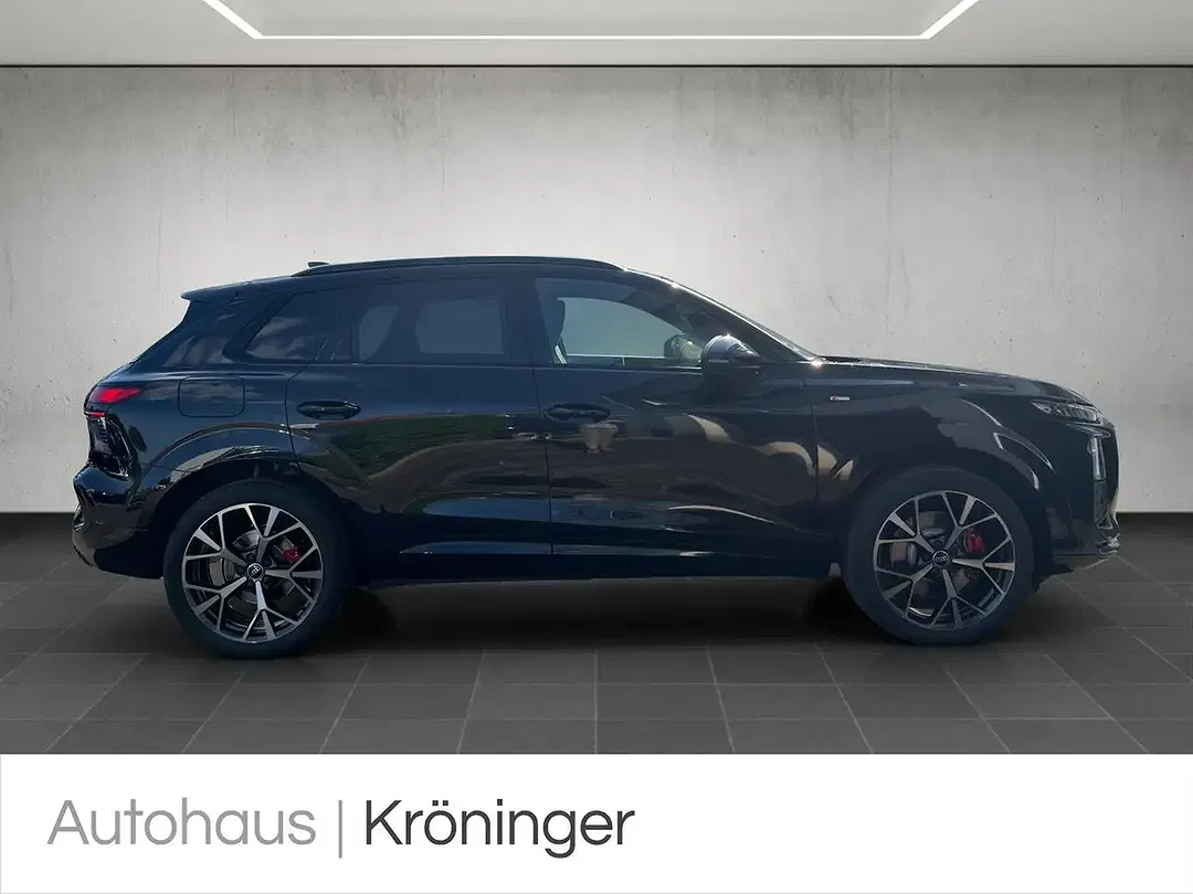 Audi Q3 - Thumbnail 4