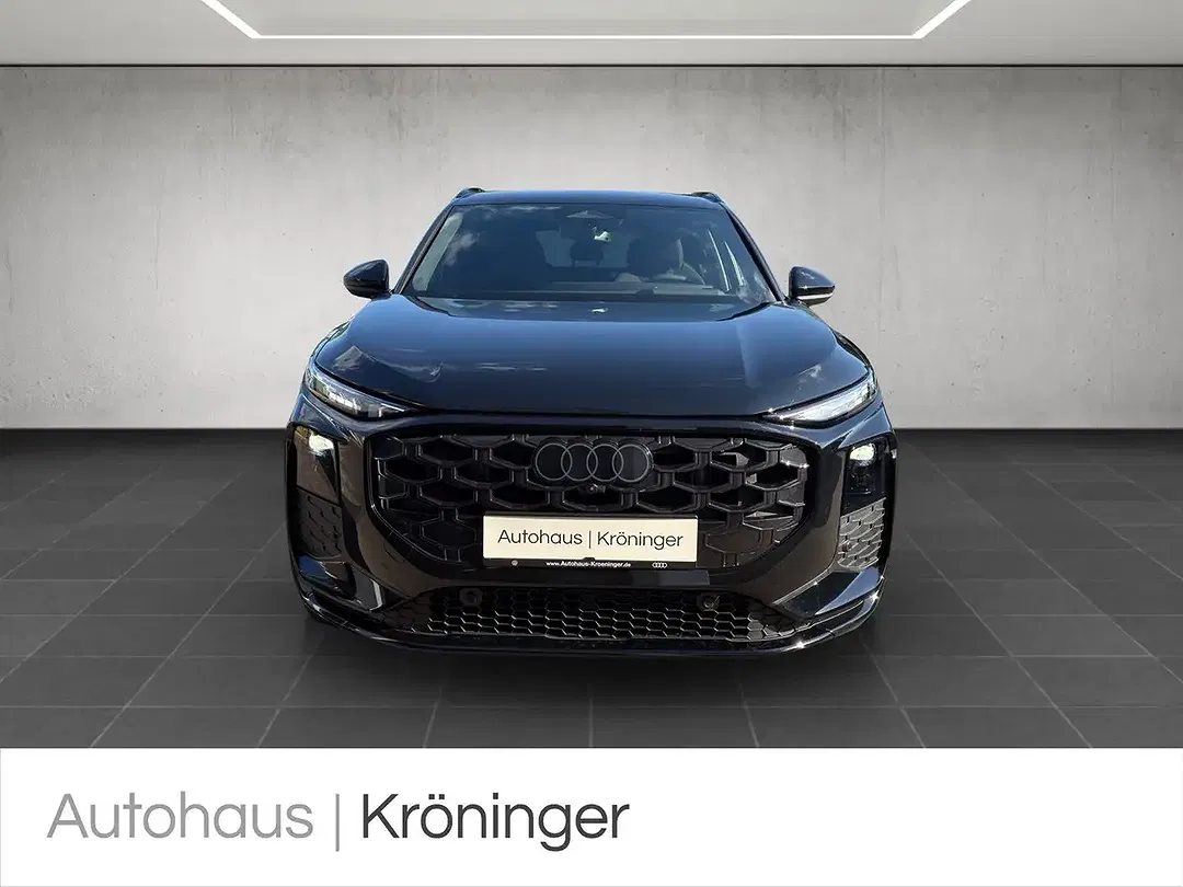 Audi Q3 - Thumbnail 5