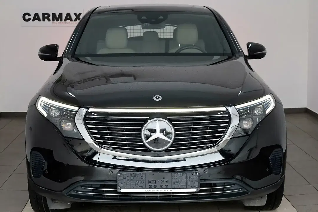 Mercedes-Benz EQC 400 - Thumbnail 26