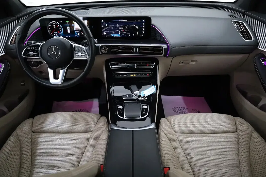Mercedes-Benz EQC 400 - Thumbnail 3
