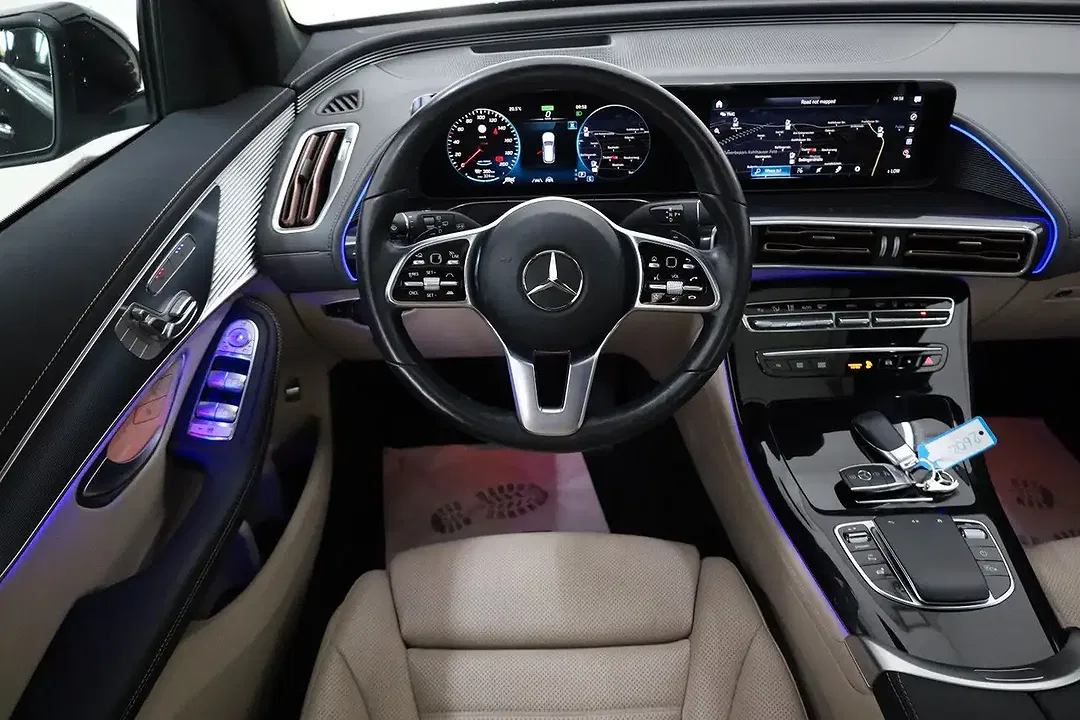 Mercedes-Benz EQC 400 - Thumbnail 4