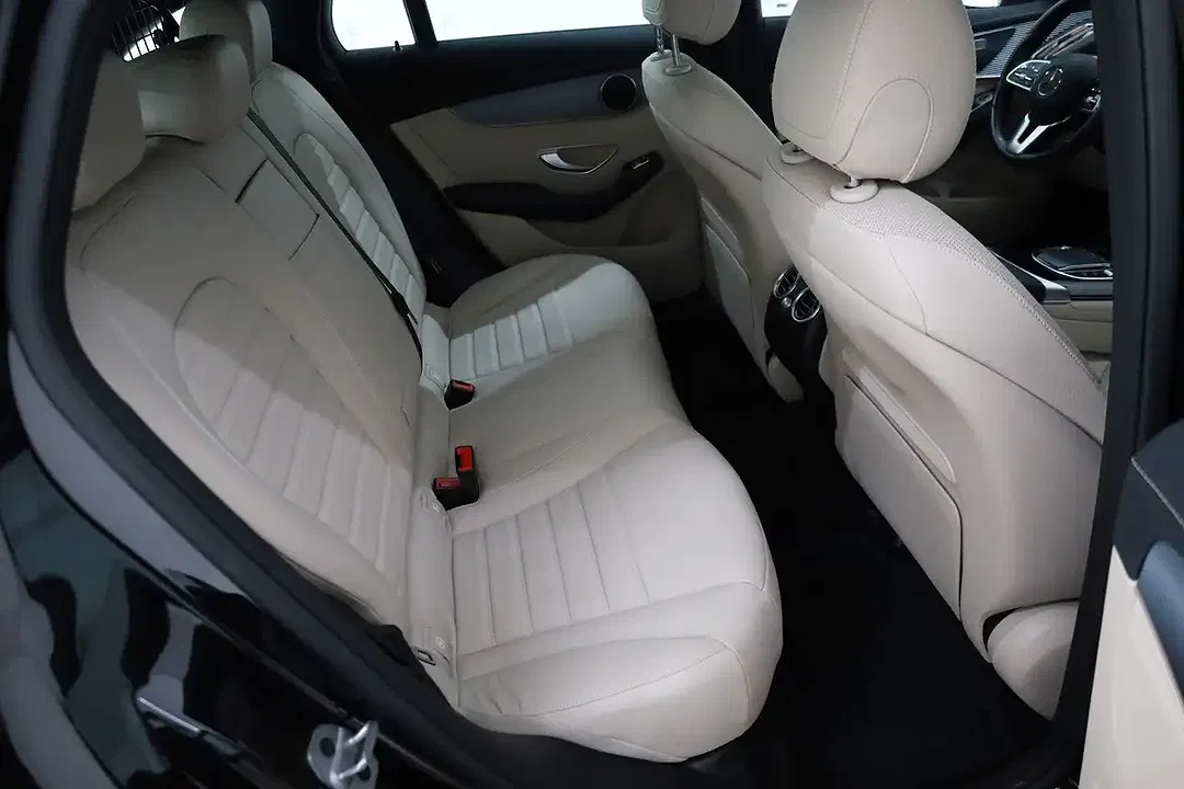 Mercedes-Benz EQC 400 - Thumbnail 7