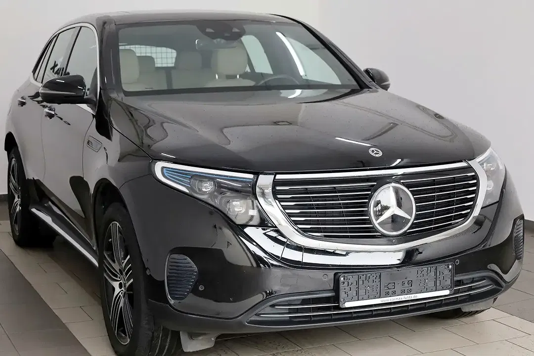Mercedes-Benz EQC 400 - Thumbnail 8