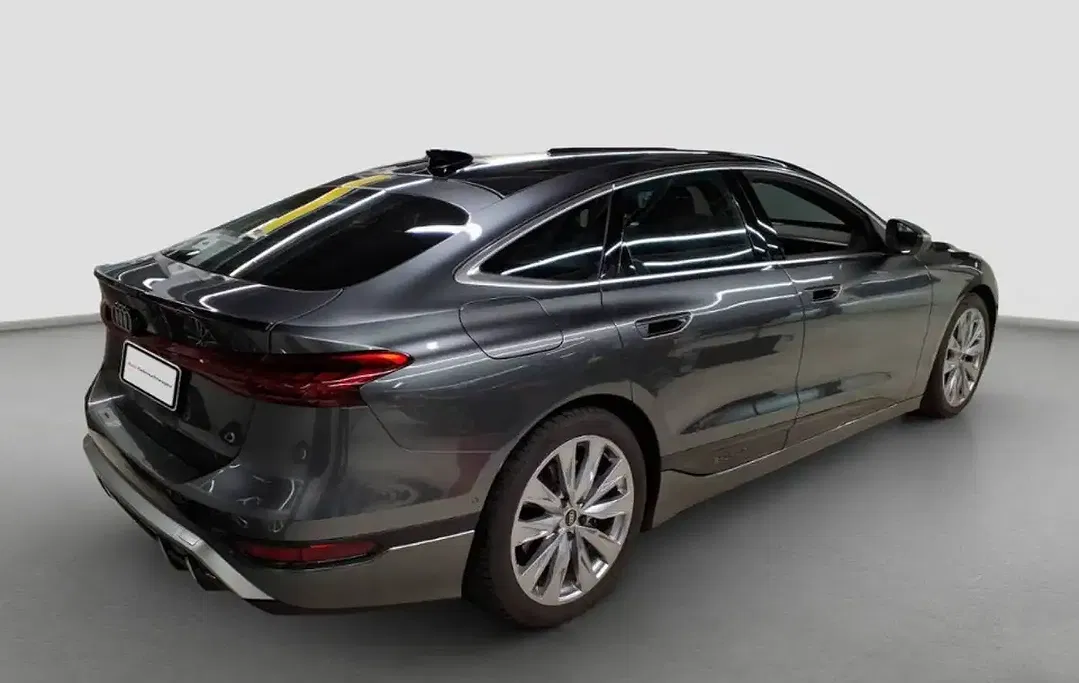 Audi S6 e-tron - Thumbnail 4
