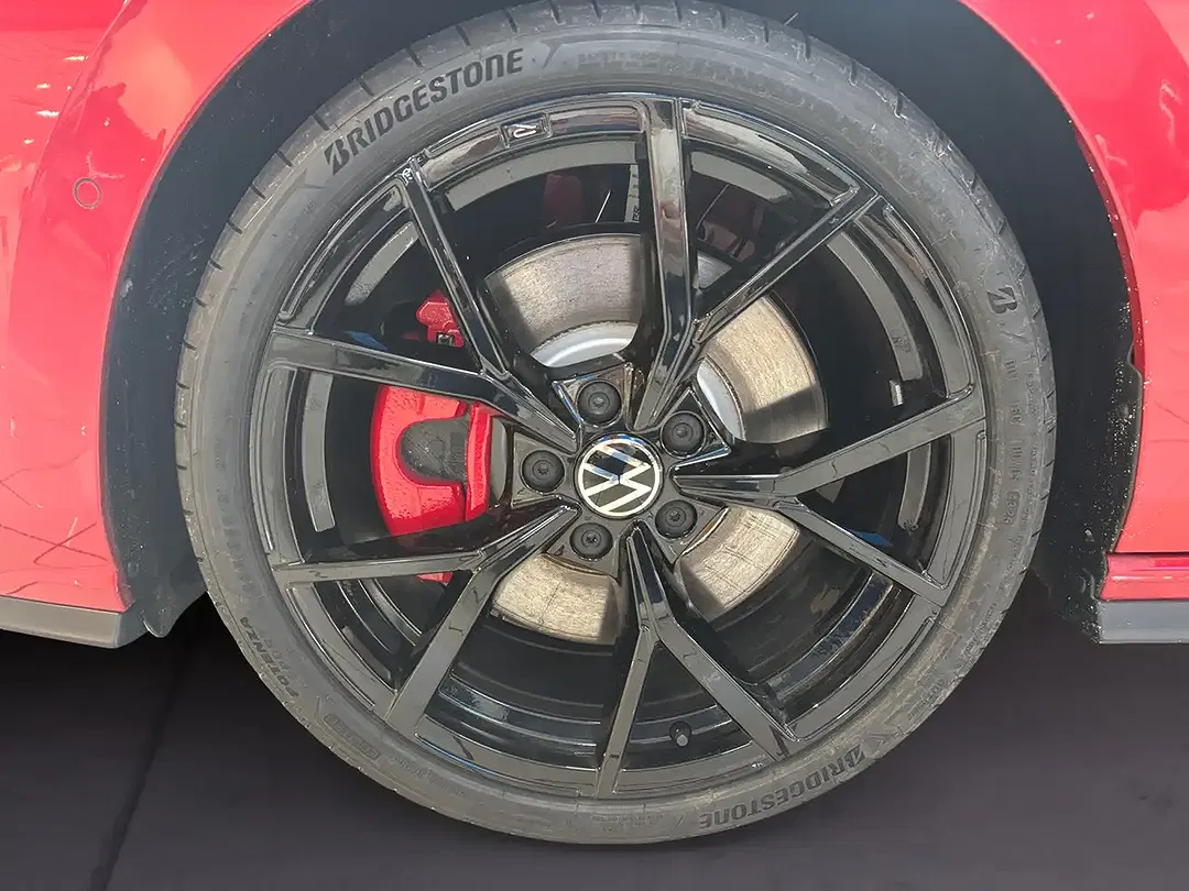 Volkswagen Golf GTI - Thumbnail 6