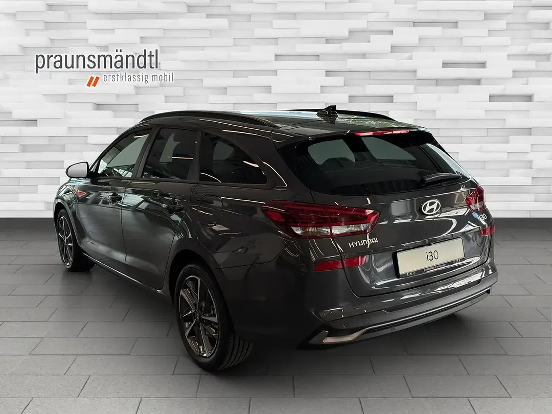 Hyundai i30 - Thumbnail 2