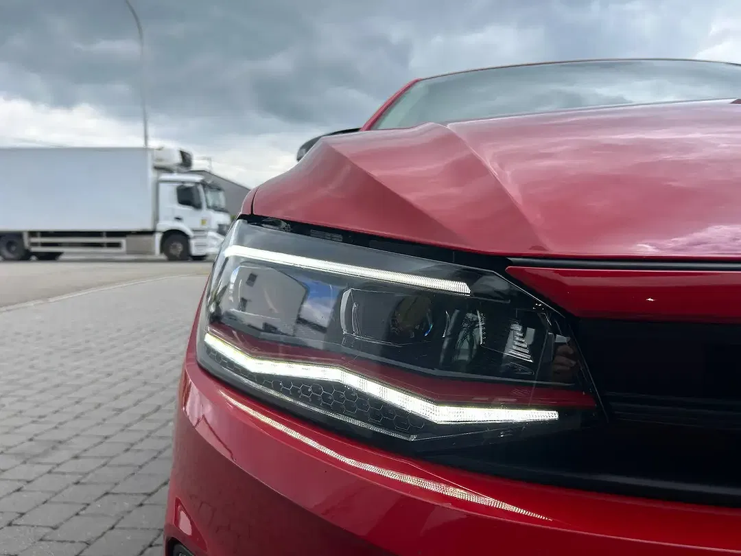 Volkswagen Polo - Thumbnail 7