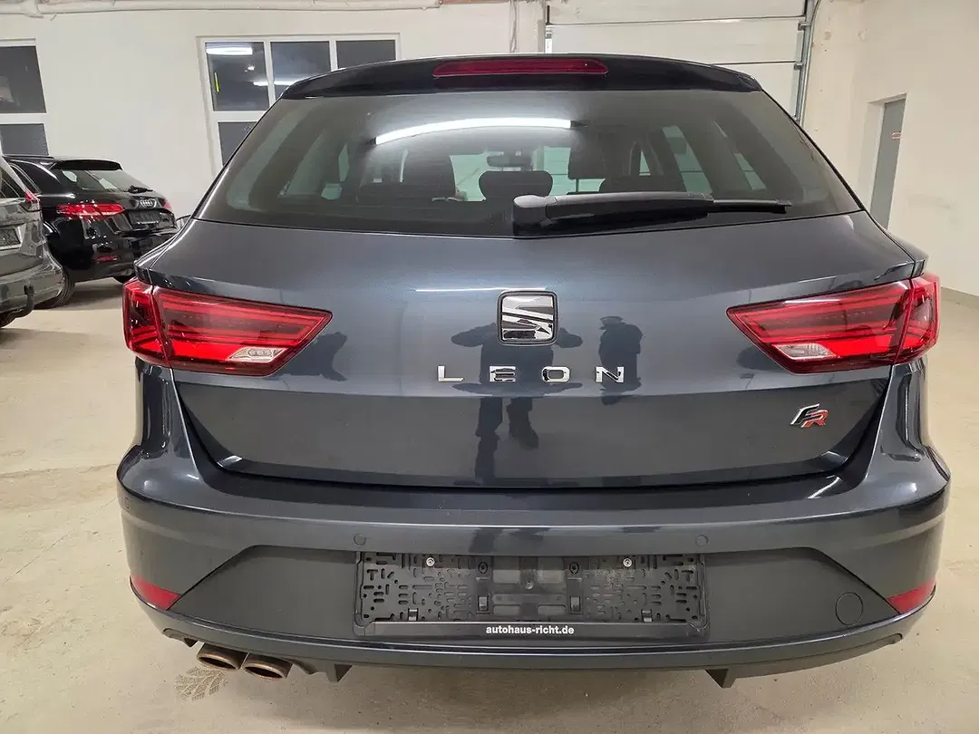 SEAT Leon - Thumbnail 5