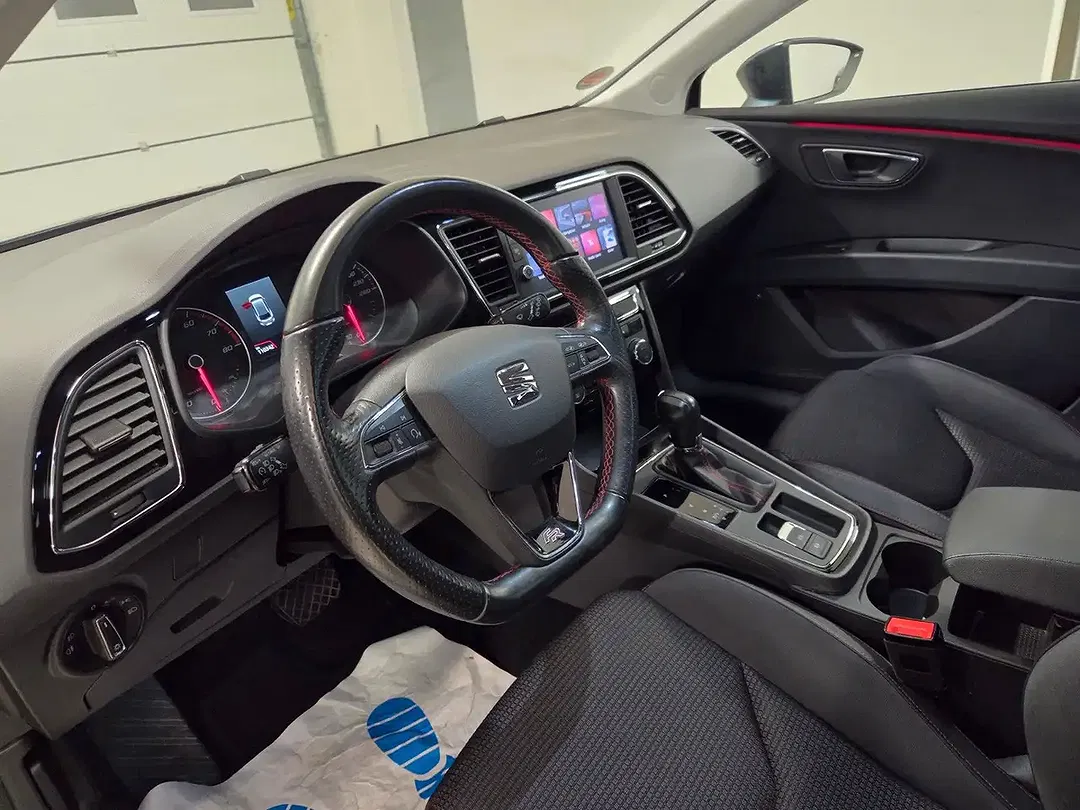 SEAT Leon - Thumbnail 9
