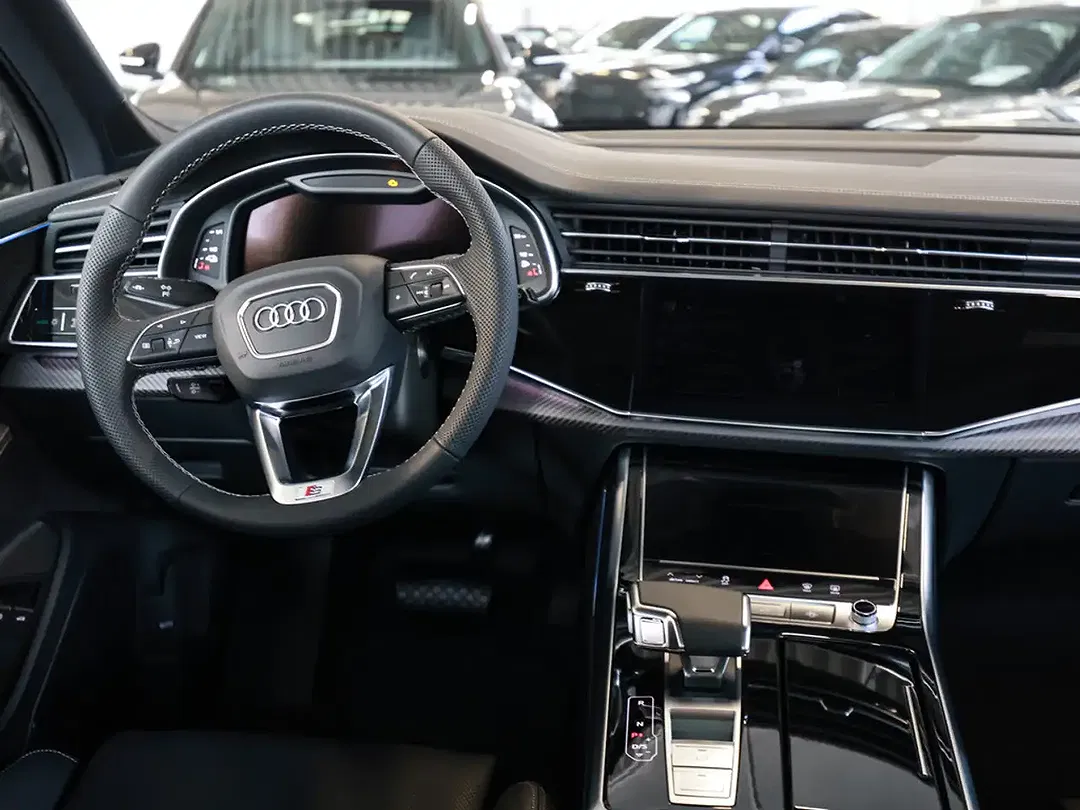 Audi Q7 - Thumbnail 8