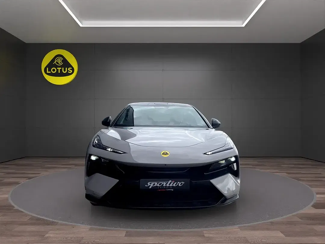 Lotus Eletre - Thumbnail 3
