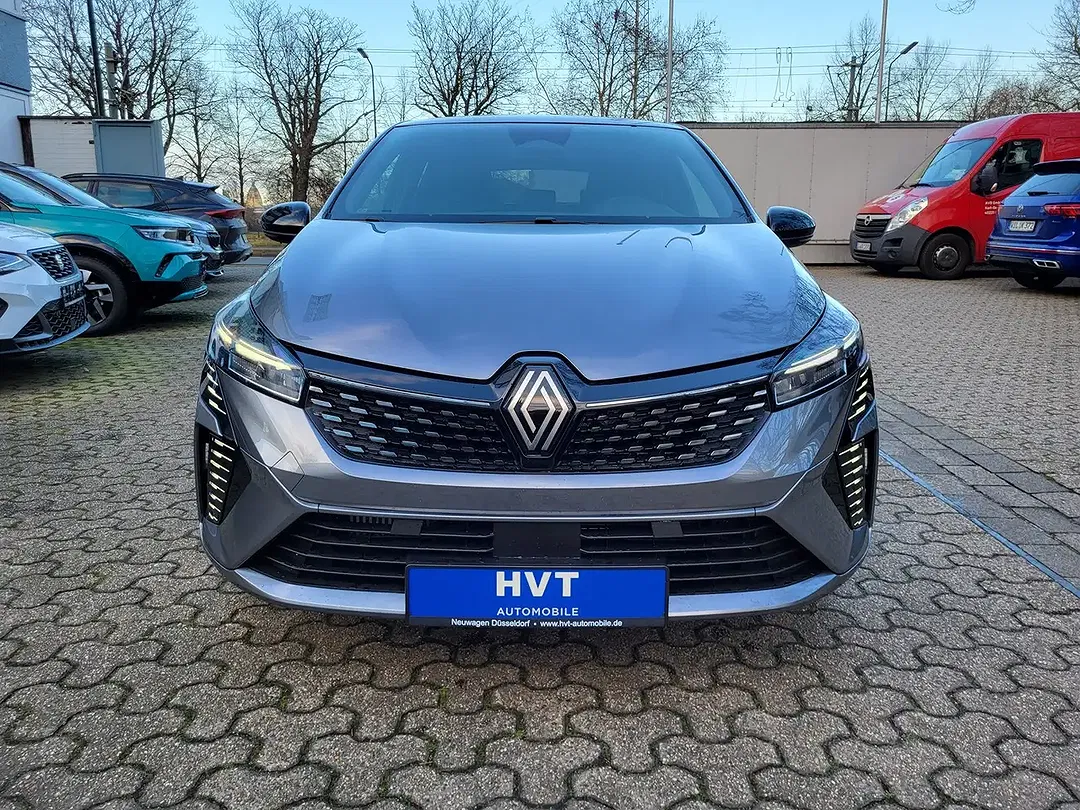 Renault Clio - Thumbnail 3