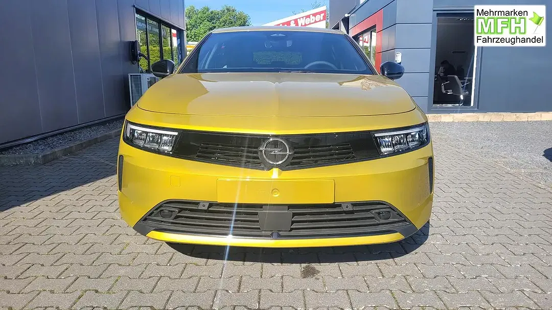 Opel Astra - Thumbnail 2