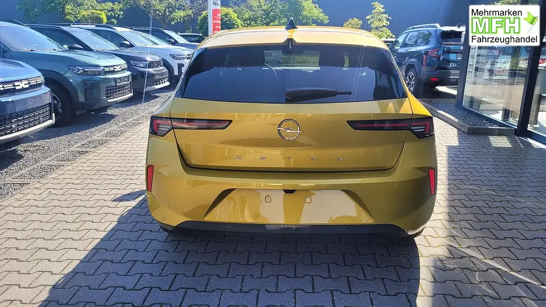 Opel Astra - Thumbnail 5